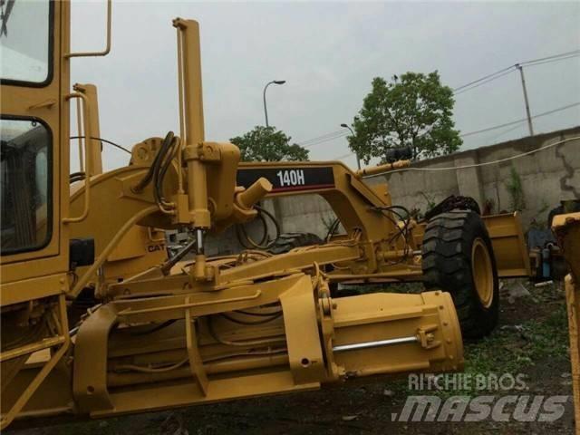 CAT 140 H モーターグレーダー