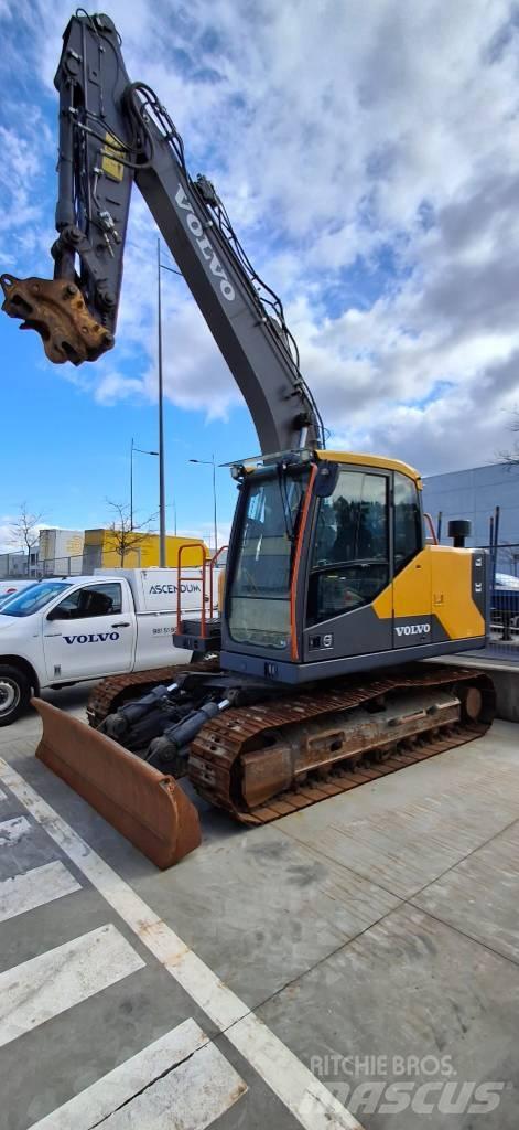 Volvo EC 140 EL 大型油圧ショベル12t以上（パワーショベル・ユンボ）