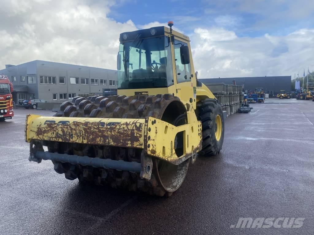 Bomag BW 213 P D H-4 振動ローラ