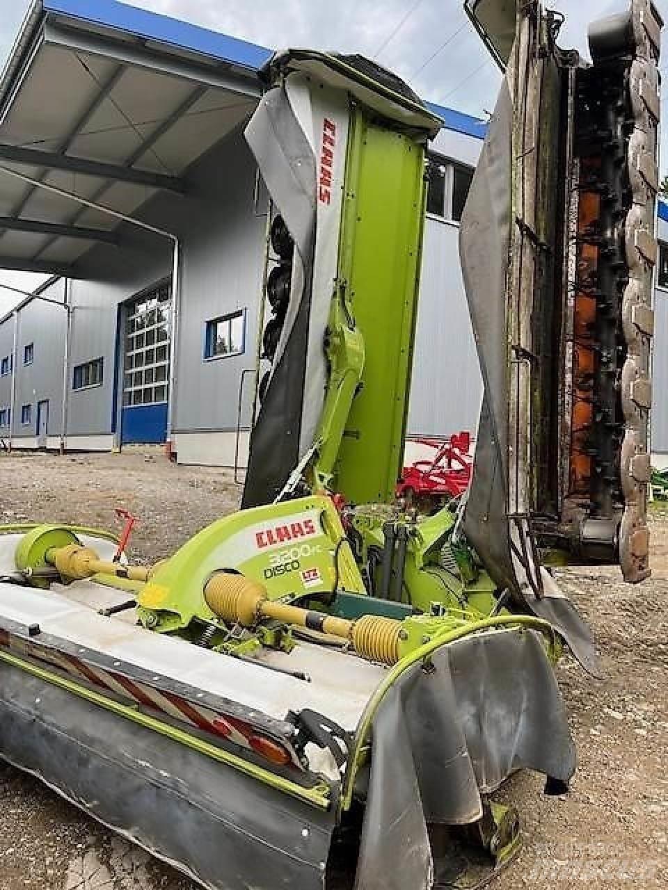 CLAAS 3200FC + 9300C 芝刈り機