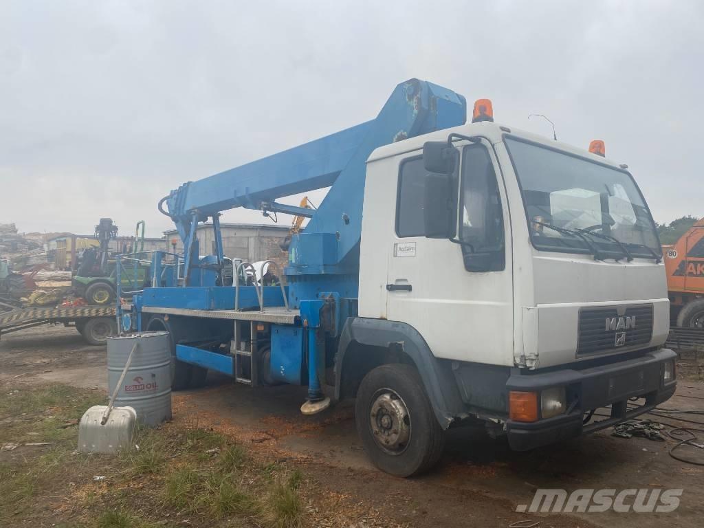 MAN 8.163 クレーントラック、ユニック車