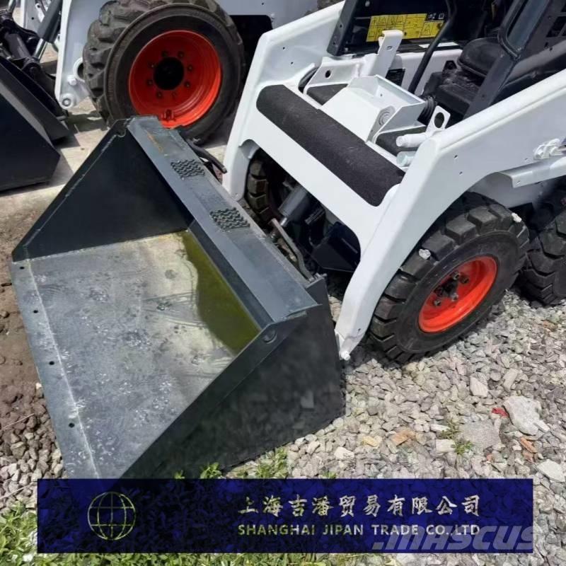 Bobcat S 70 スキッドステアローダー