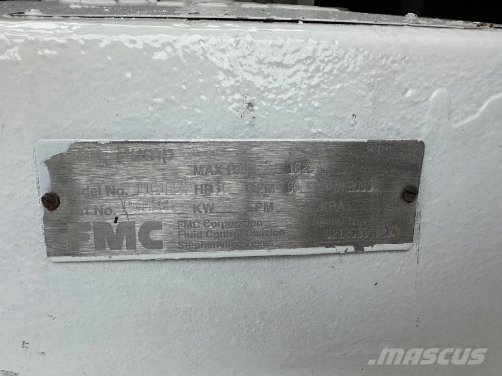 International 7400 コンバイン／バキュームトラック