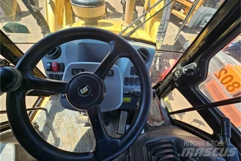 CAT 426F2 TLB バックホーローダー