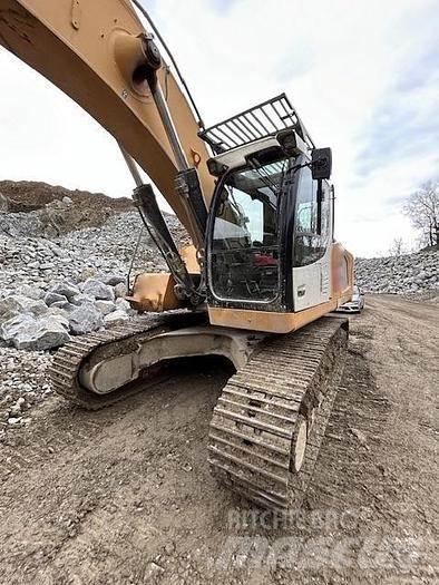 Liebherr R946 LC 特殊油圧ショベル