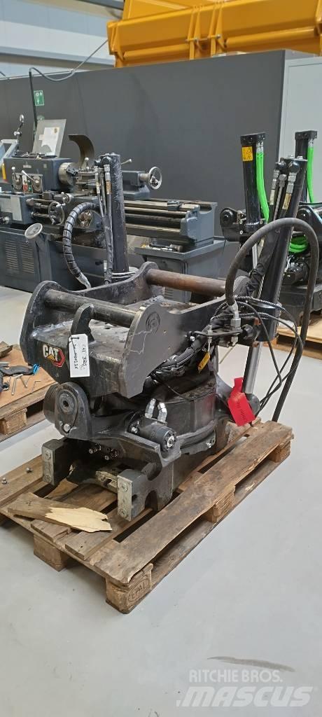 CAT TRS 23 大型油圧ショベル12t以上（パワーショベル・ユンボ）