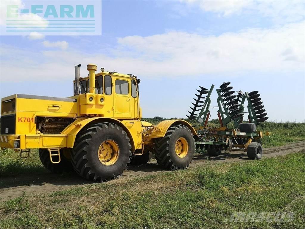 Kirovets K701P トラクター