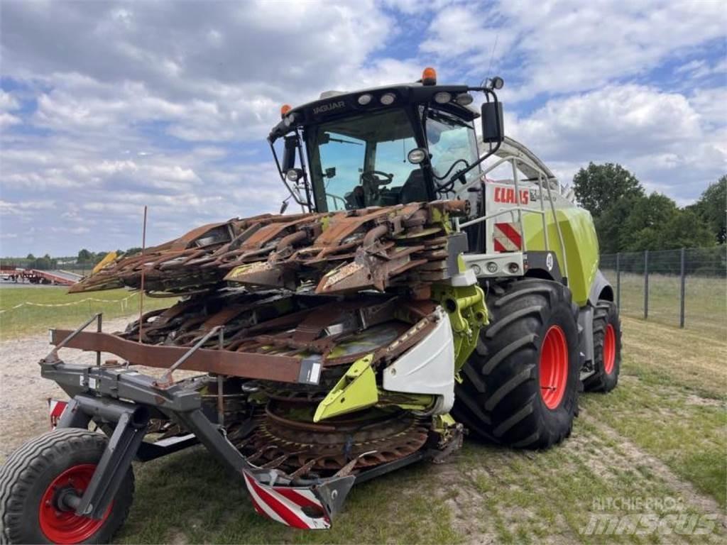 CLAAS Jaguar 980 自走式フォレージハーベスター