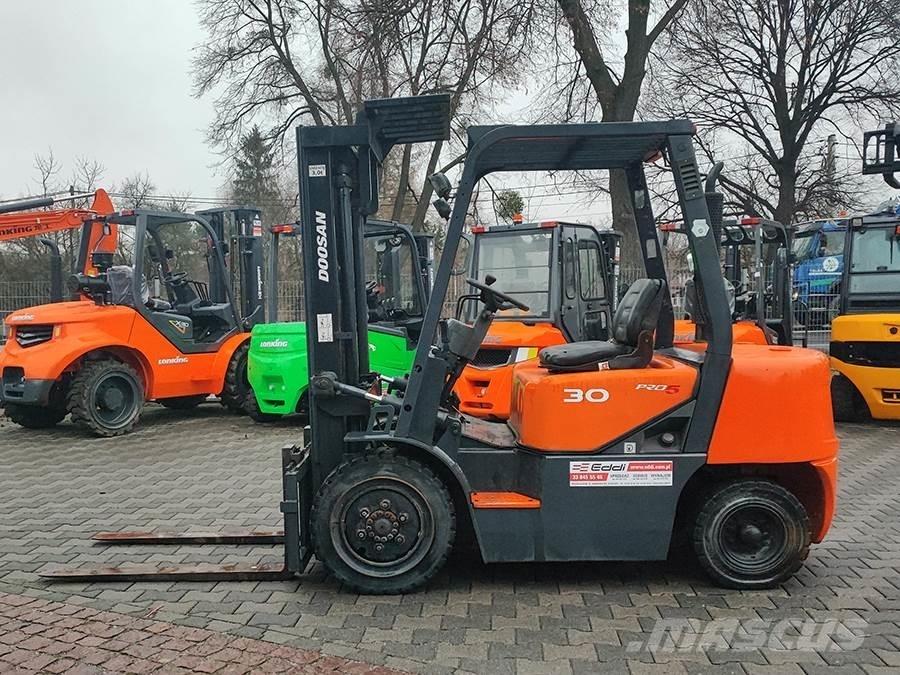 Doosan D30G ディーゼル・軽油