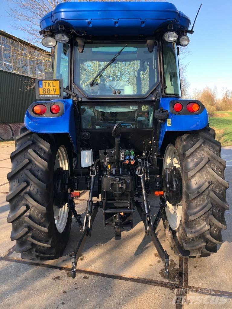 New Holland TD 5.95 トラクター