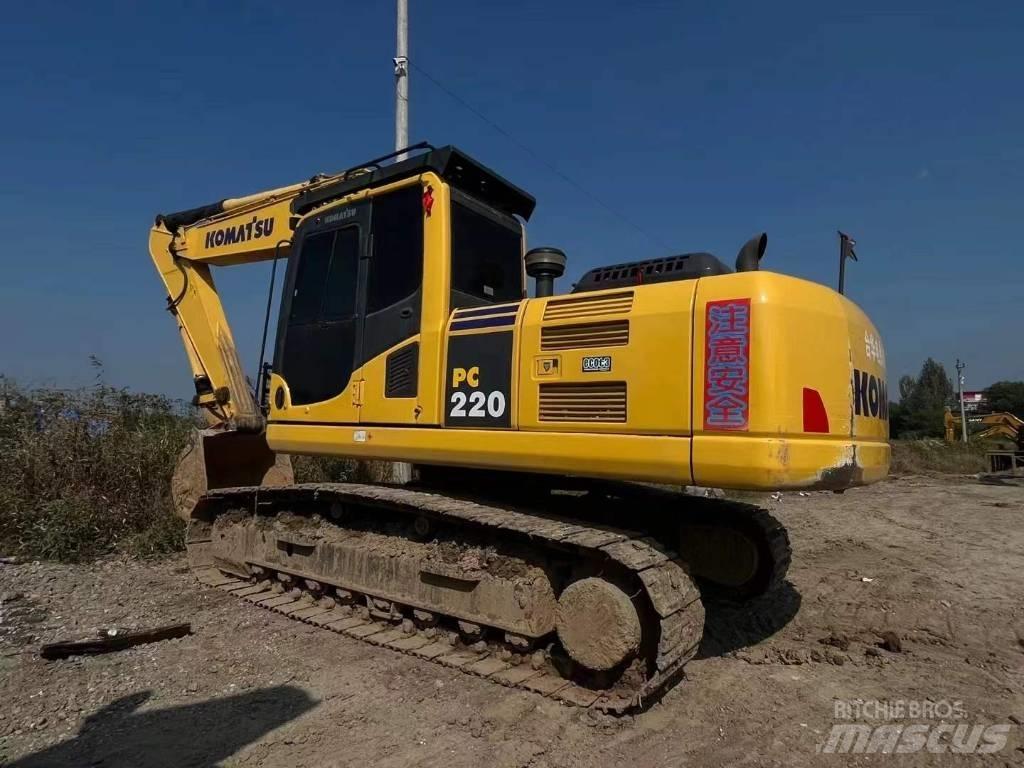 Komatsu PC 220-8 大型油圧ショベル12t以上（パワーショベル・ユンボ）