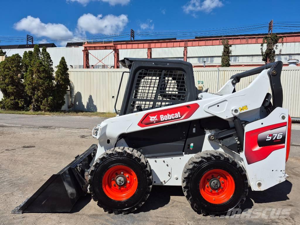 Bobcat S 76 スキッドステアローダー
