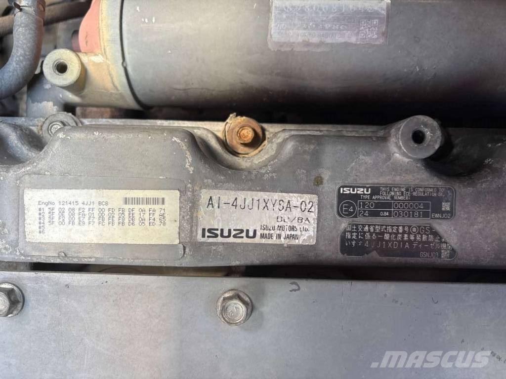 Hitachi ZX 145 W-3 ホイール式油圧ショベル（パワーショベル・ユンボ・バックホー）