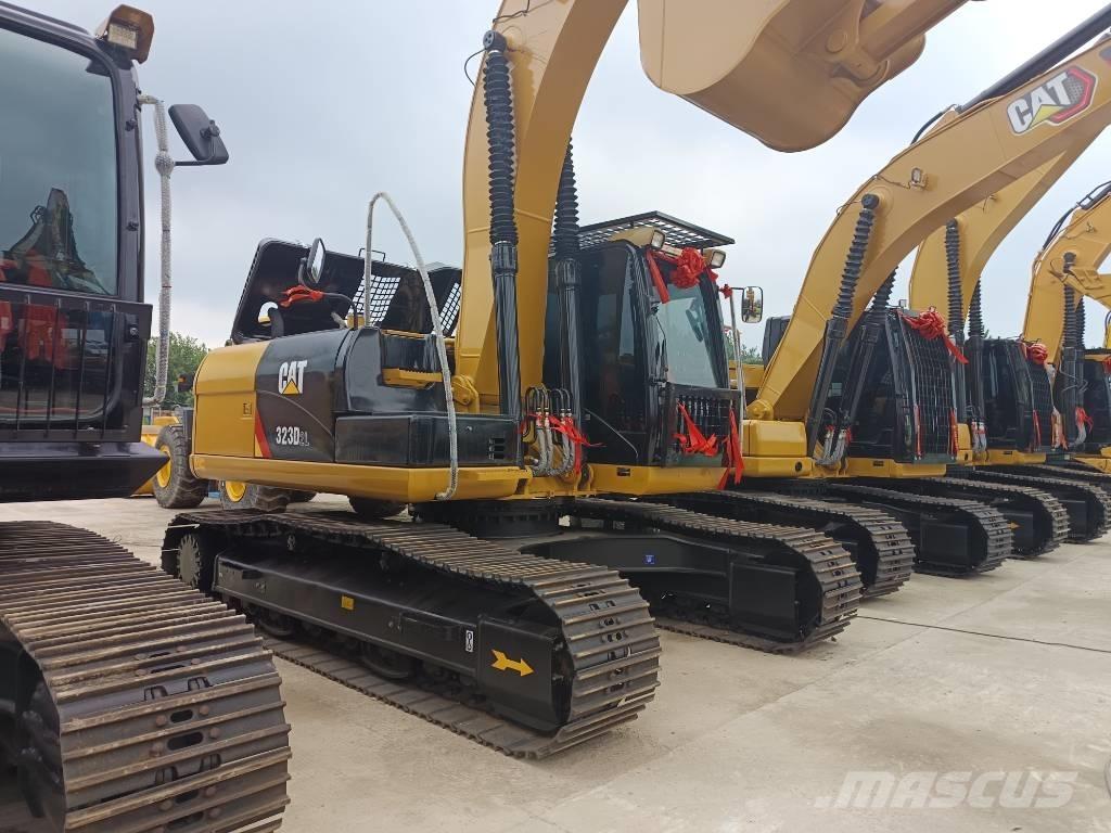 CAT 323 D2L 大型油圧ショベル12t以上（パワーショベル・ユンボ）