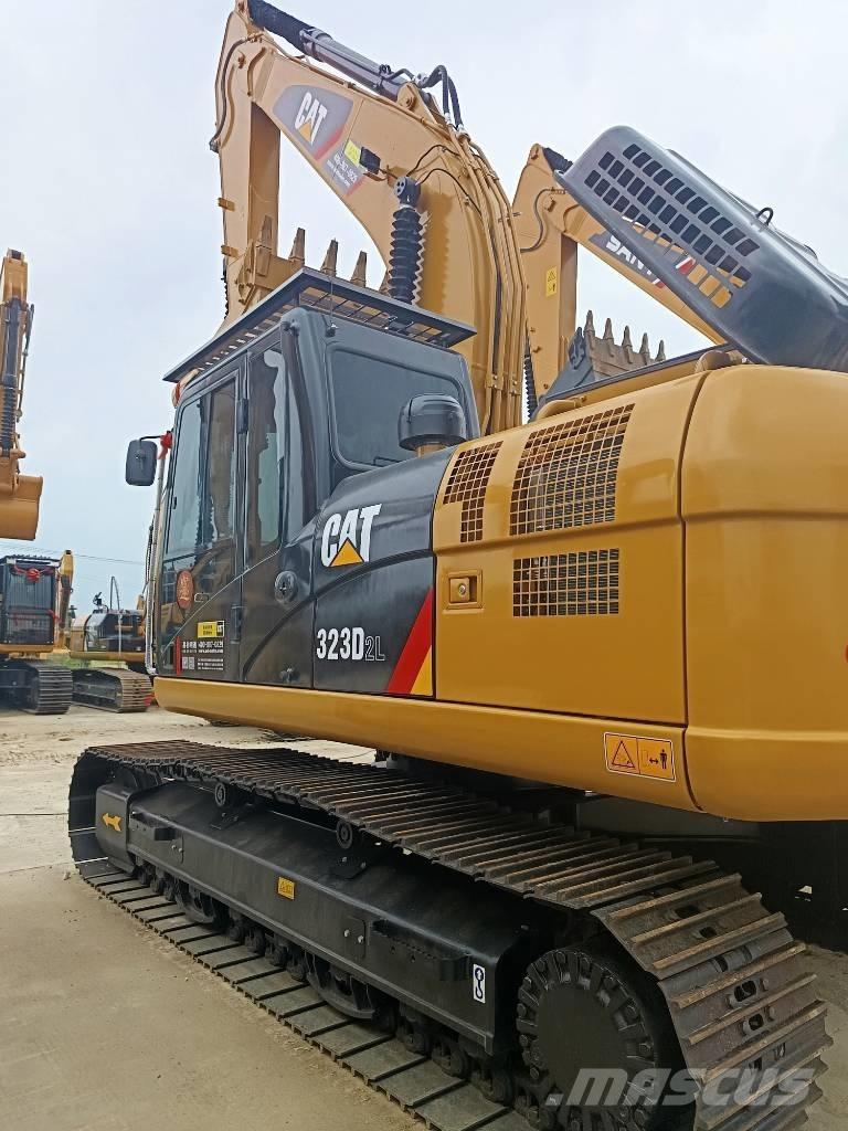 CAT 323 D2L 大型油圧ショベル12t以上（パワーショベル・ユンボ）