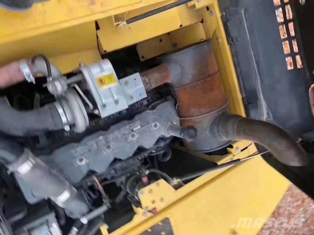 Komatsu PC 240 大型油圧ショベル12t以上（パワーショベル・ユンボ）