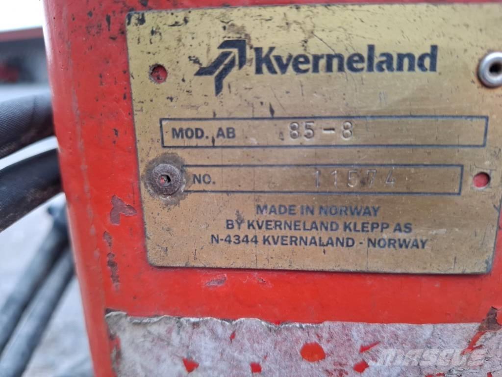 Kverneland AB 85 コンベンショナルプラウ