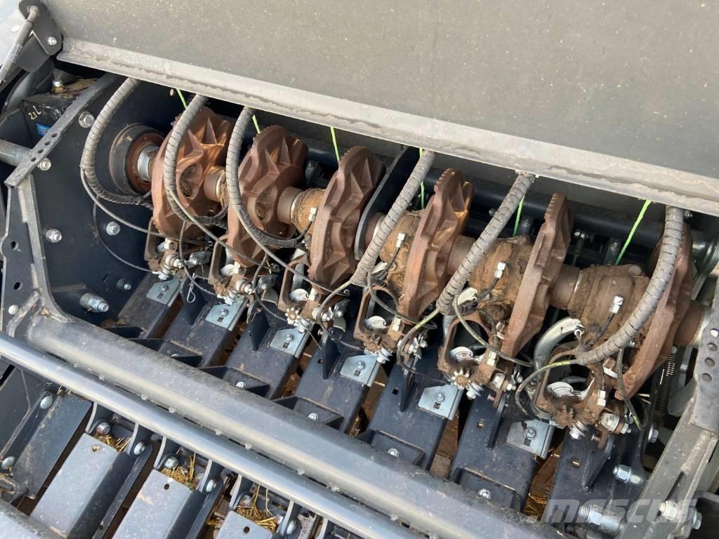 Kuhn LSB 1290D スクエアベーラー