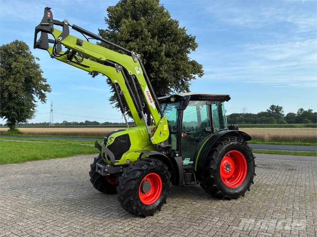 CLAAS Elios 220 トラクター