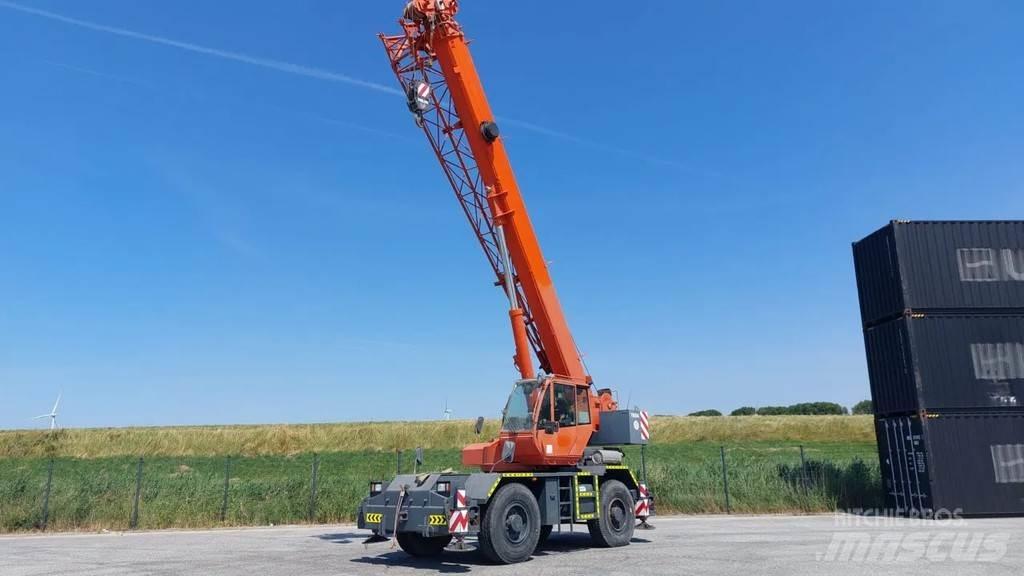 Terex RC30 ラフテレーンクレーン