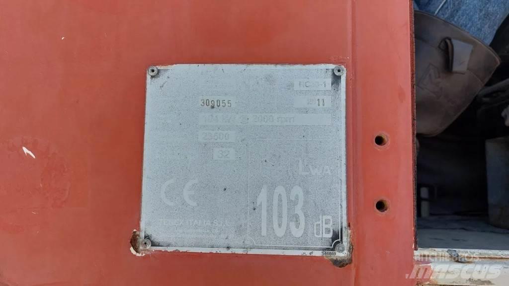 Terex RC30 ラフテレーンクレーン