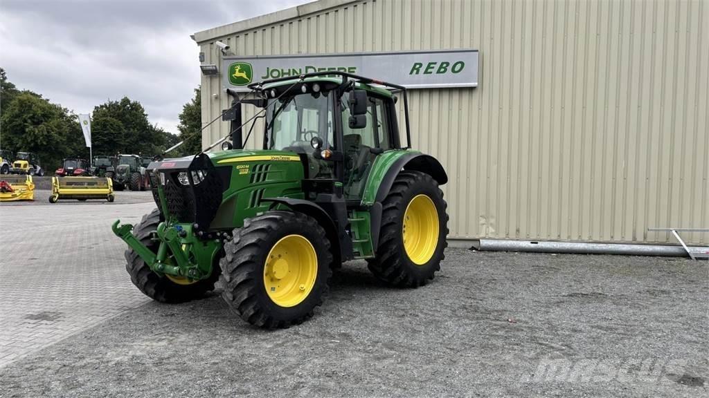 John Deere 6120M コンパクトトラクター