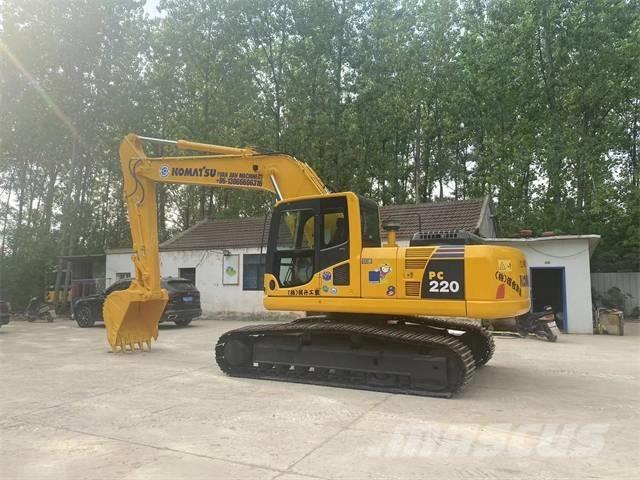Komatsu PC 220-8 大型油圧ショベル12t以上（パワーショベル・ユンボ）