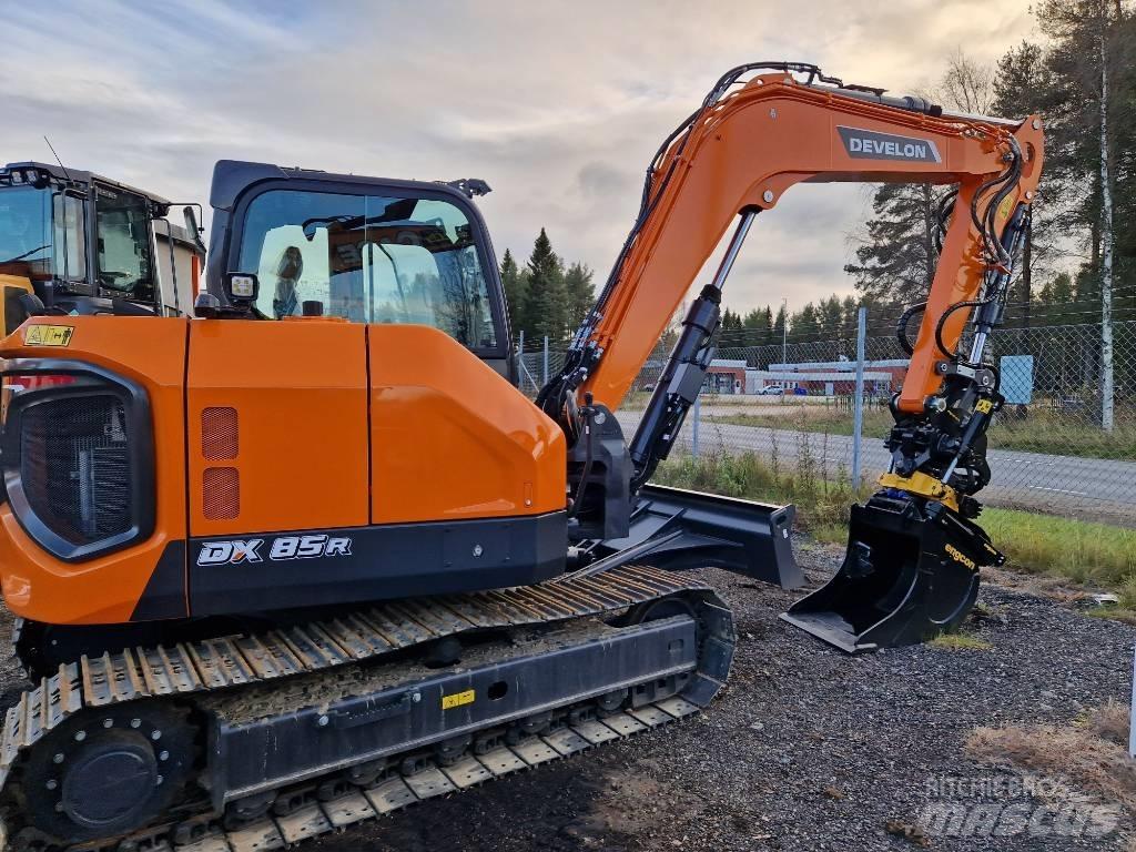 Develon DX 85 R-7 中型油圧ショベル 7ｔ-12ｔ（ユンボ・パワーショベル・バックホー）