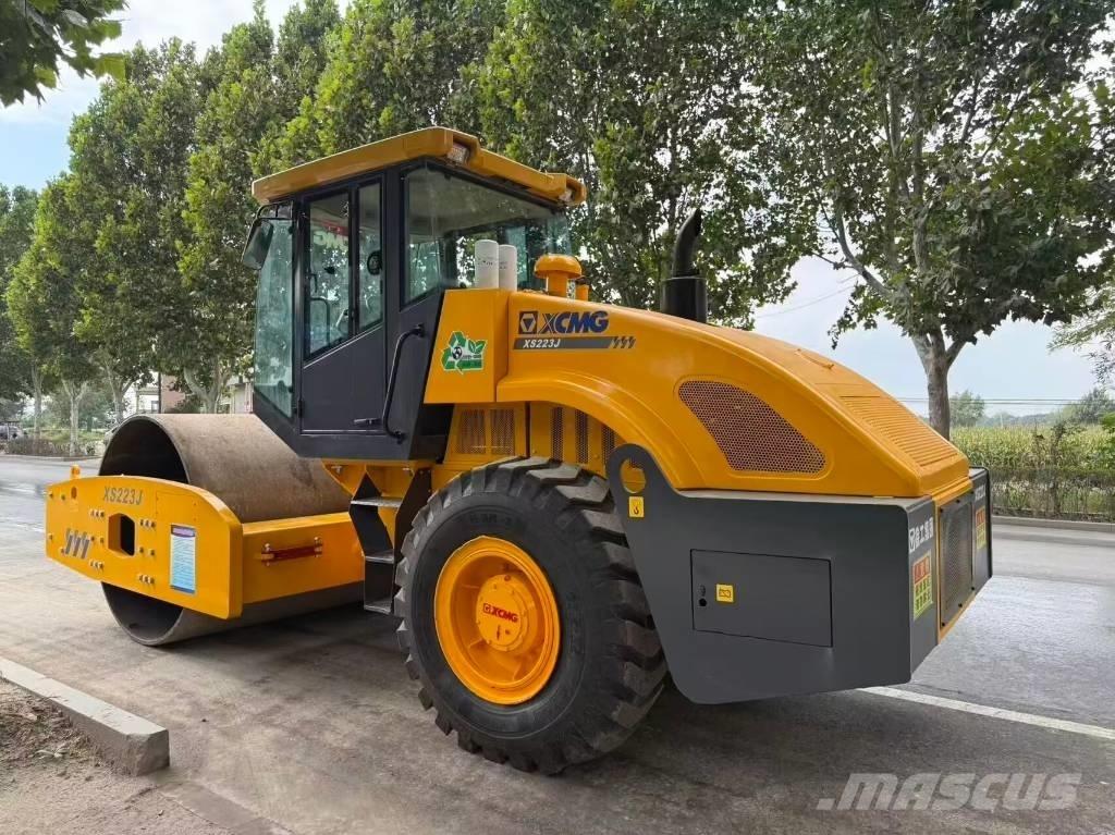 XCMG XS 223 J 振動ローラ