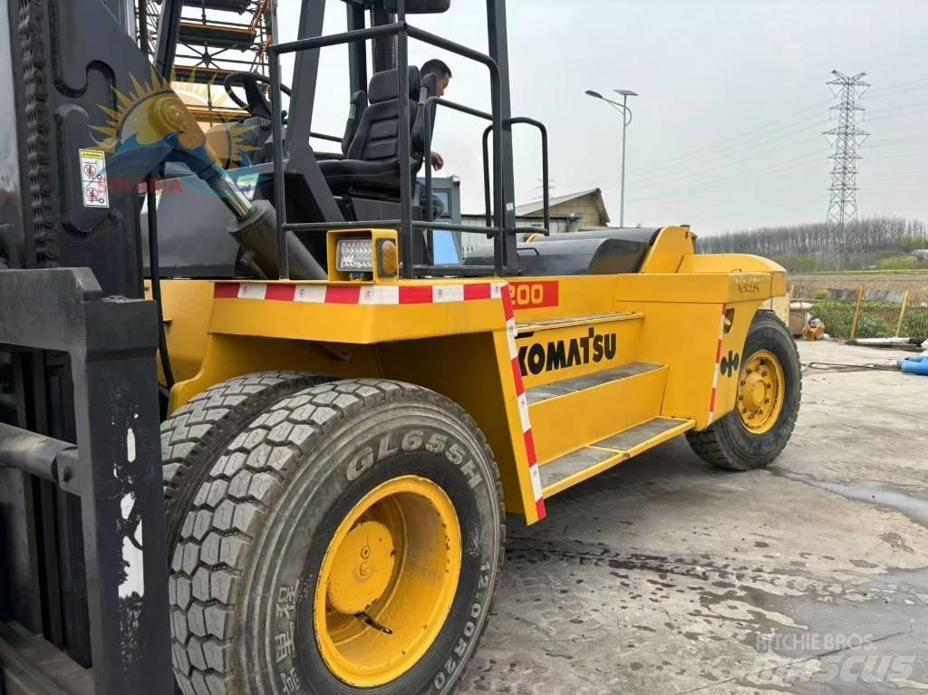 Komatsu FD 200 ディーゼル・軽油