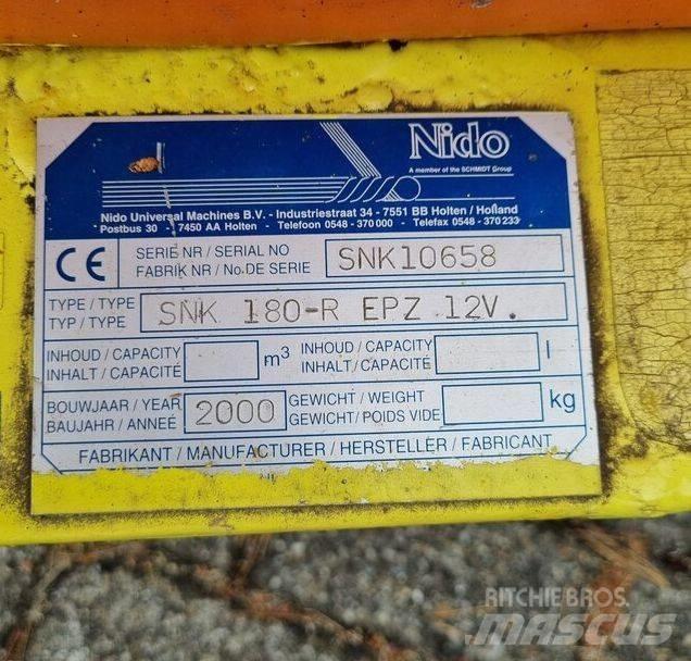 Nido SNK180-R EPZ スノーブレードとプラウ