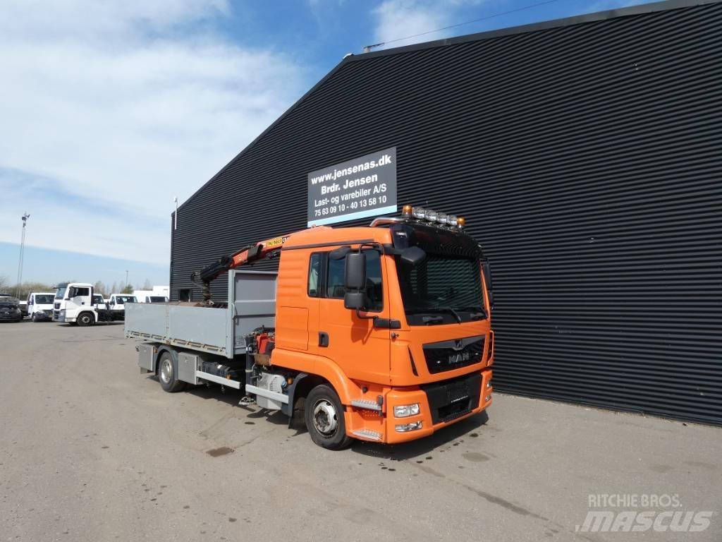 MAN TGL 12.220 クレーントラック、ユニック車