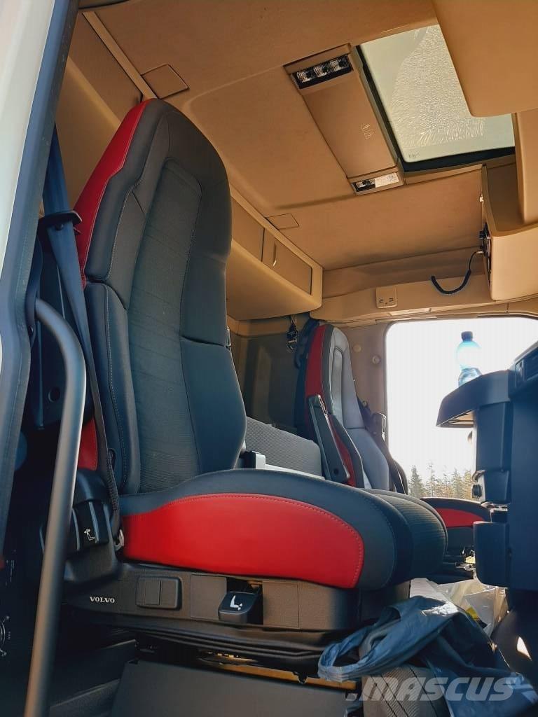 Volvo FH 13 キャブ付きシャーシ