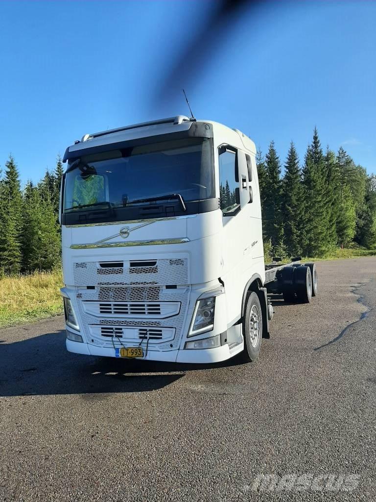 Volvo FH 13 キャブ付きシャーシ