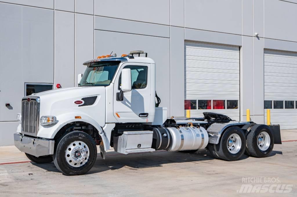 Peterbilt 567 中古トラクターヘッド | トレーラーヘッド