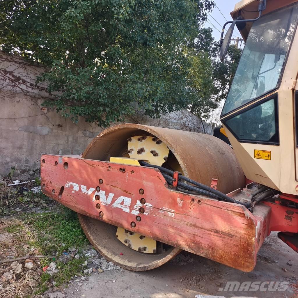 Dynapac CA 610 振動ローラ