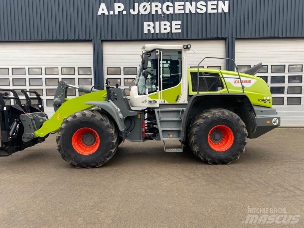 CLAAS Torion 1913 多目的ローダー