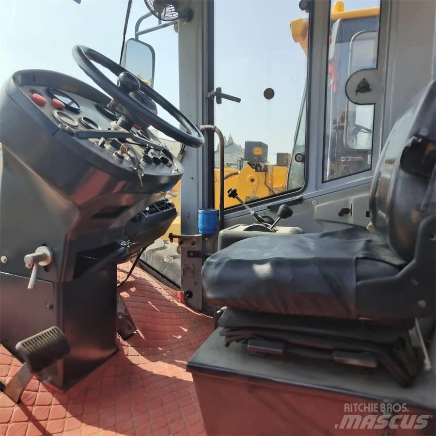 XCMG XS 263 J 振動ローラ