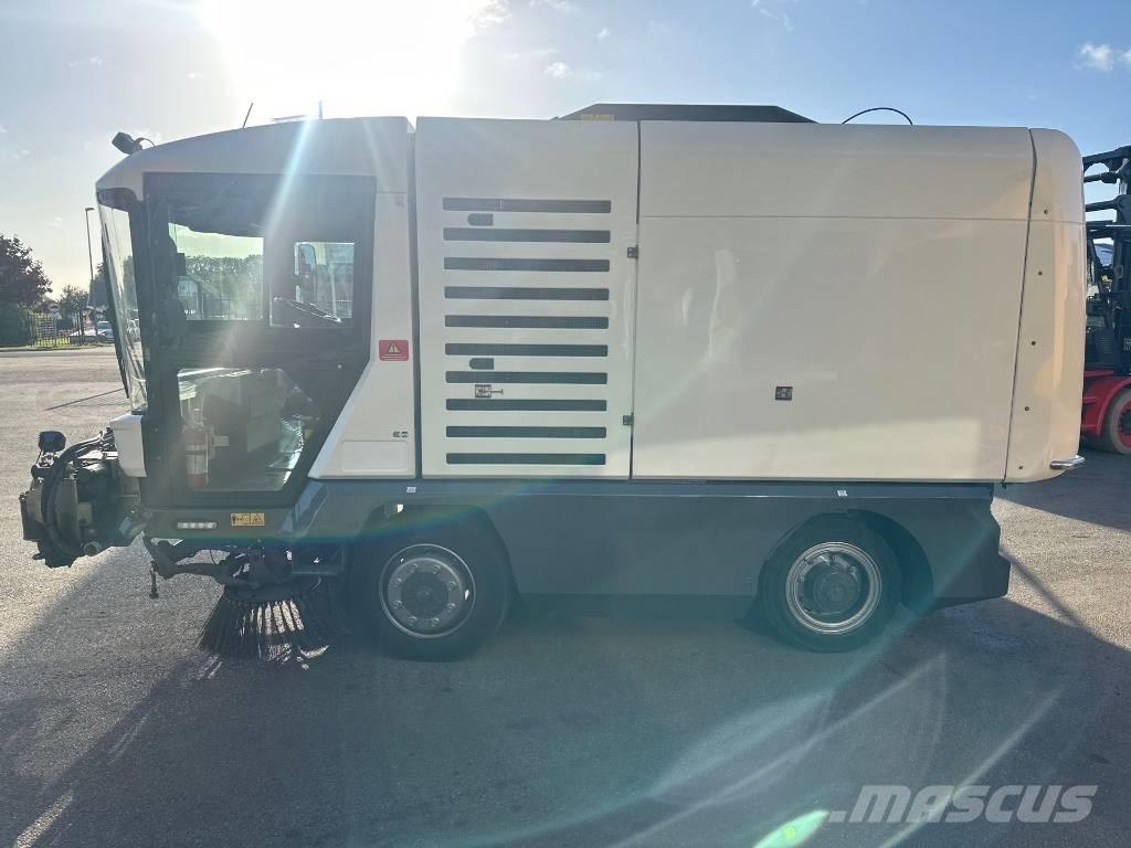 Ravo 540 STH 路面清掃機