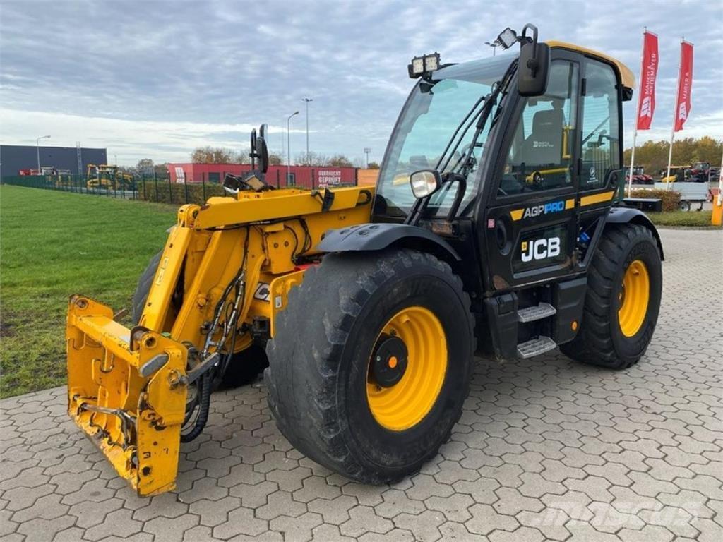 JCB 542-70 AGRIPRO 農業用テレハンドラー