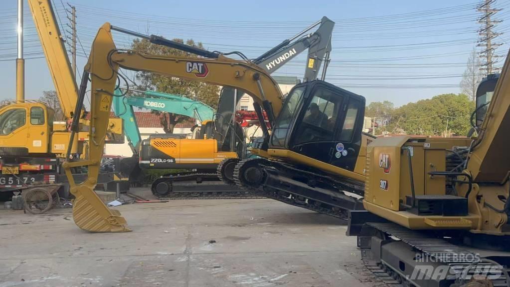 CAT 313 D 大型油圧ショベル12t以上（パワーショベル・ユンボ）