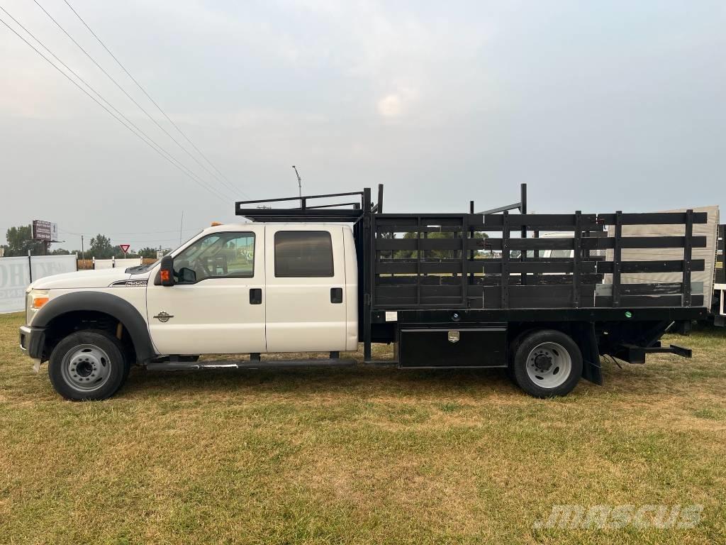 Ford F 550 SD 平ボディー