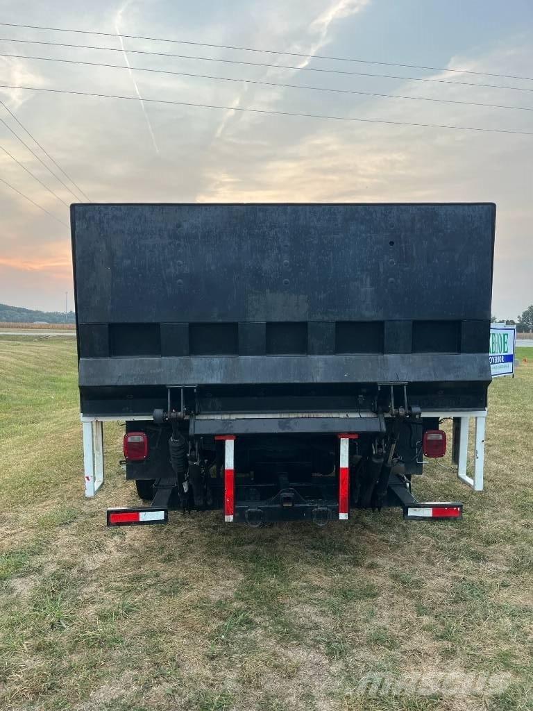 Ford F 550 SD 平ボディー