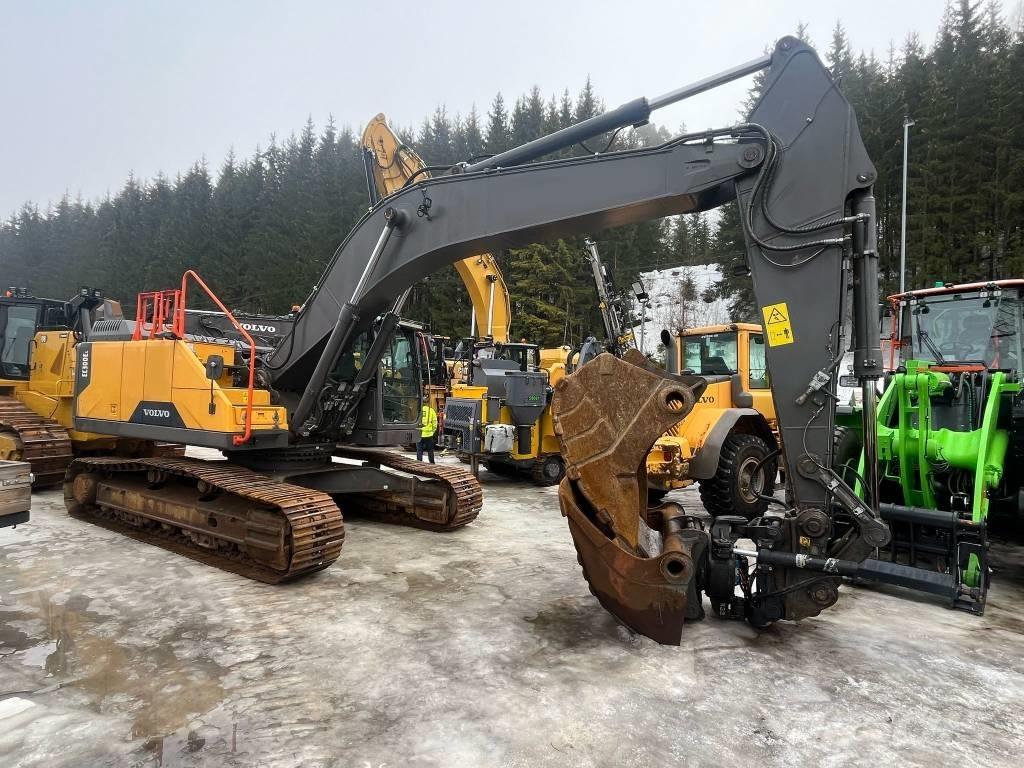 Volvo EC 300 E 大型油圧ショベル12t以上（パワーショベル・ユンボ）