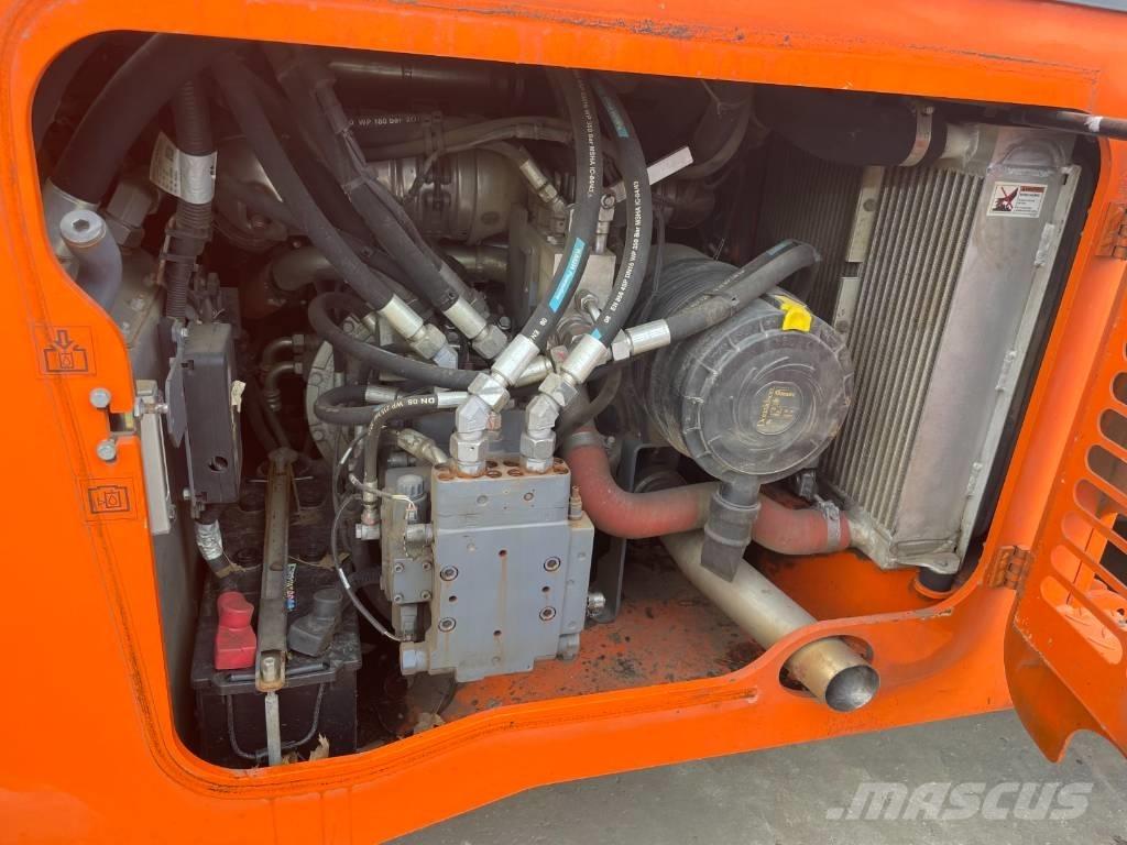 Hamm HD+ 110I VV タンデムローラ