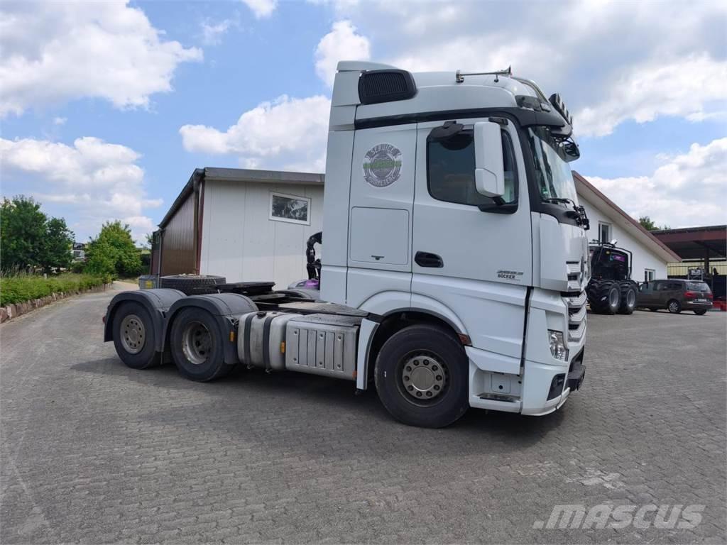 Mercedes-Benz 2653 その他トラック