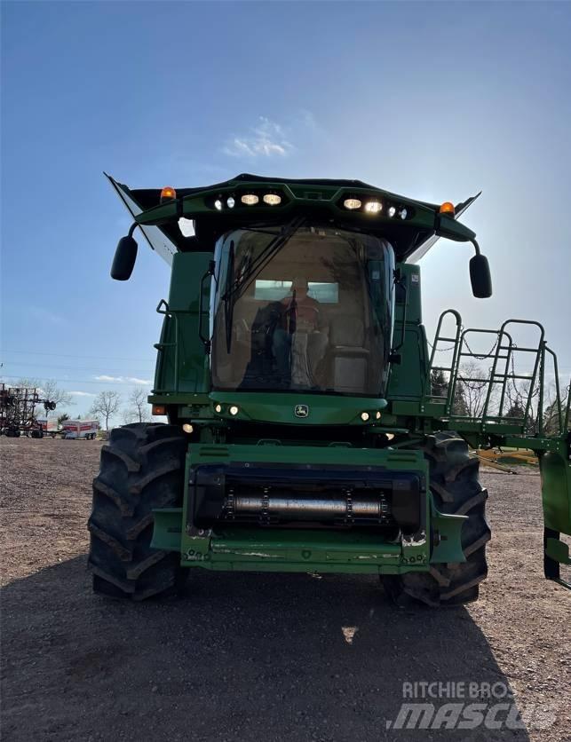 John Deere S 680 コンバイン