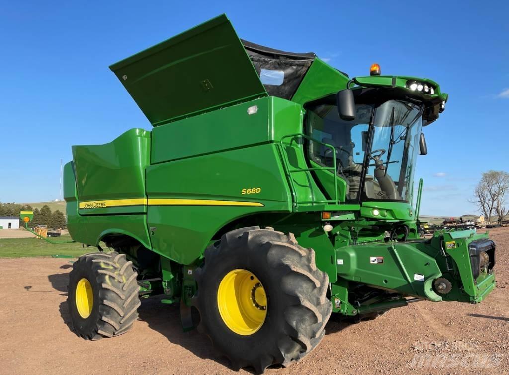 John Deere S 680 コンバイン