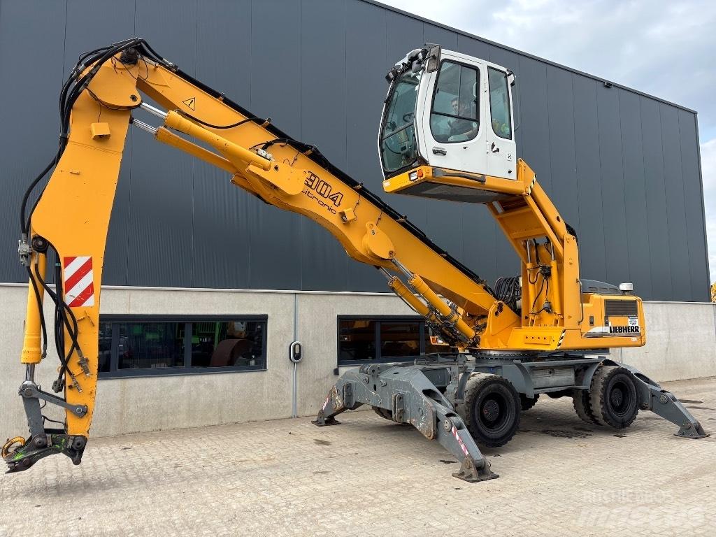 Liebherr A 904 C HD 廃棄物／工業産廃処理機