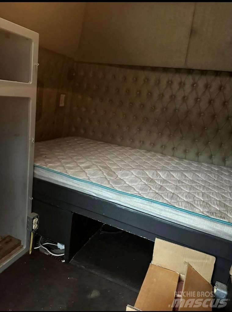 Western Star 4900 EX 中古トラクターヘッド | トレーラーヘッド